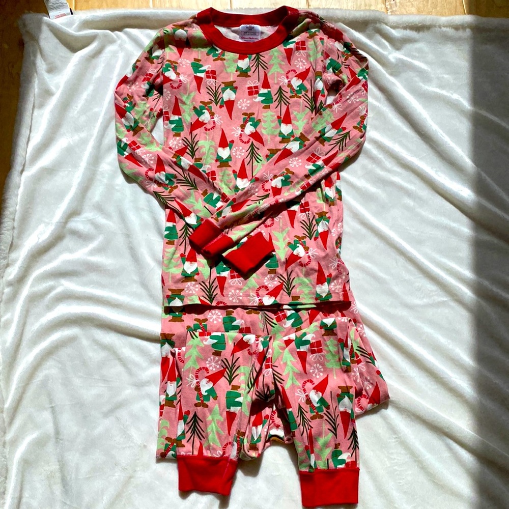 Girls Hanna Andersson Christmas pajamas
